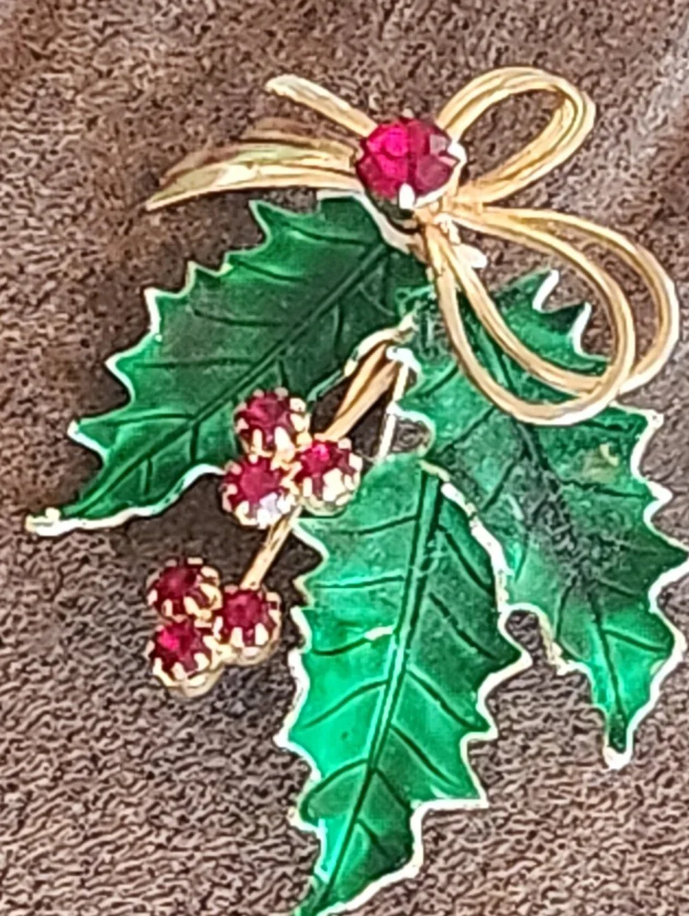 Vtg ST LABRE Gold Leaf HOLLY Green RED Ruby Jewels HOLIDAY Christmas BROOCH Pin